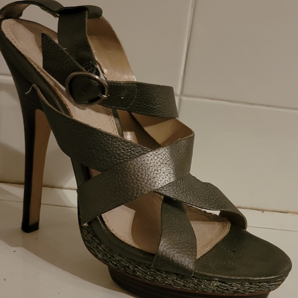 Bakers heels...Amazing Heels. - Picture 2 of 8